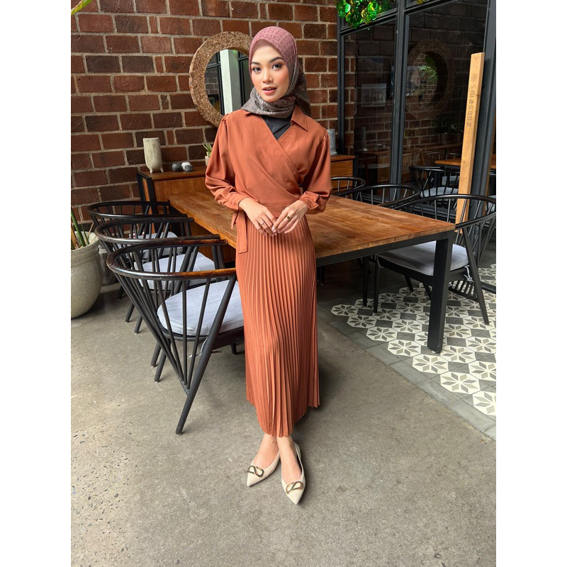 MREEN - Lula One Set Premium Snowsheer Material/ | Shopee Philippines