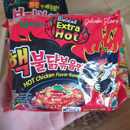 Samyang Instant Noodles Hot Chicken Ramen Original, Buldak Carbonara