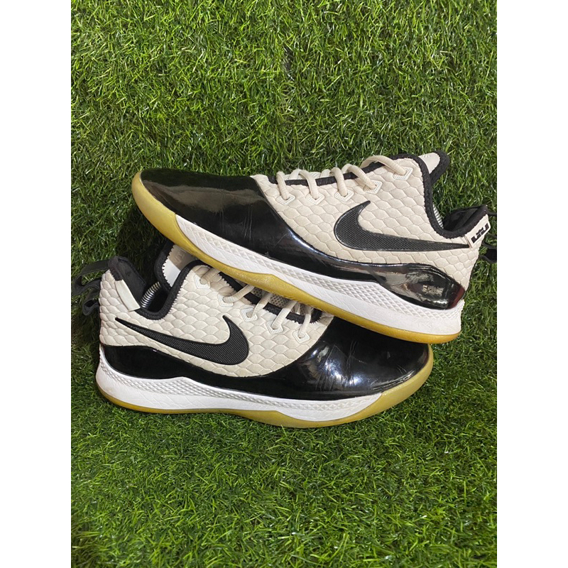 lebron witness 3 prm price