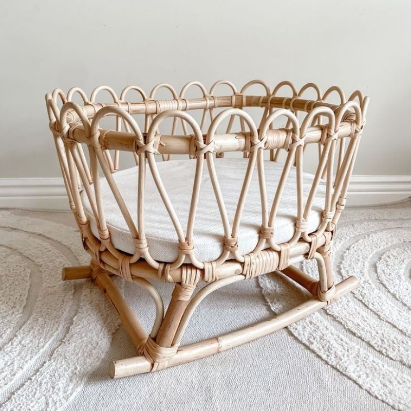 Doll bassinet 2024