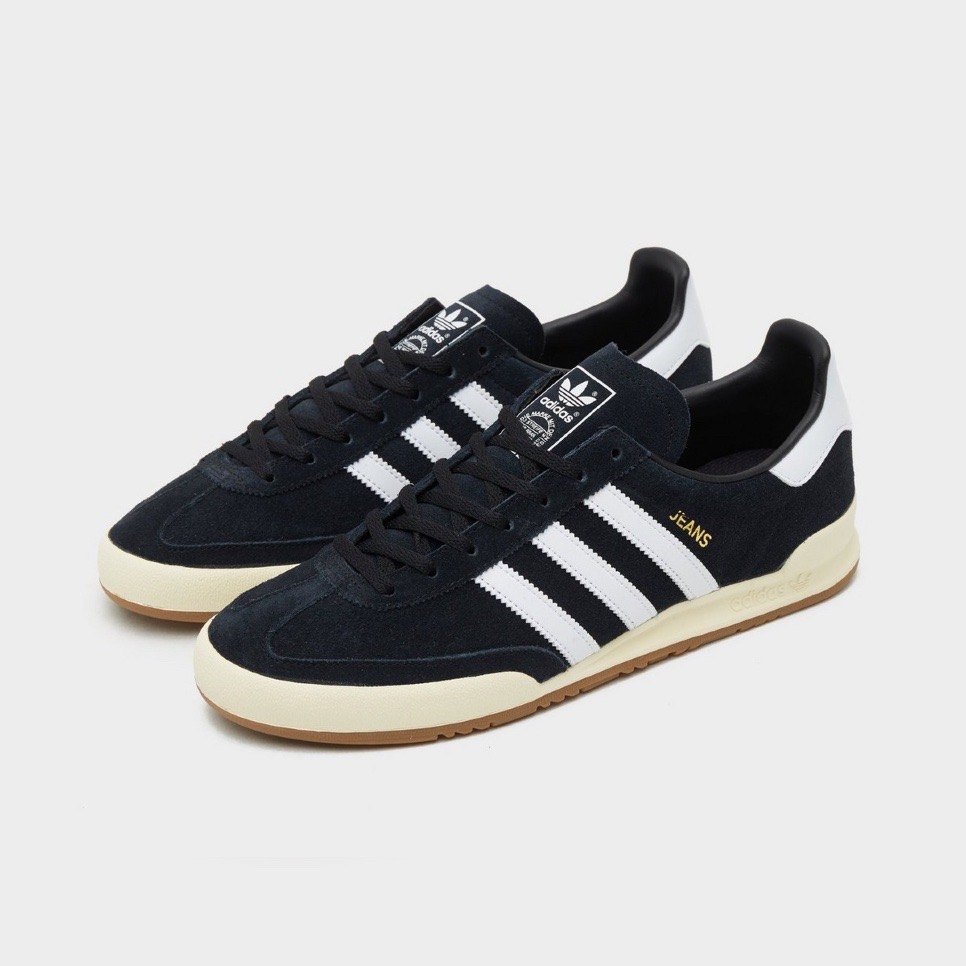 Adidas jeans black store and white