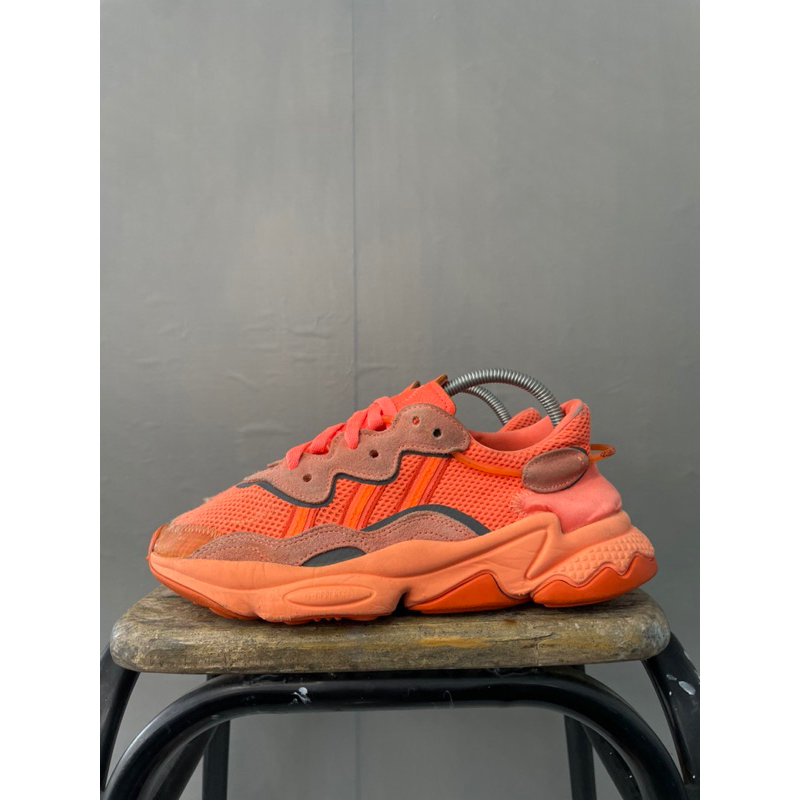 Ozweego orange outlet on feet