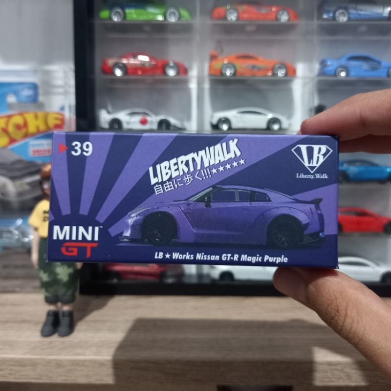 Custom Box 39 Nissan GT-R R35 LBWK Candy Blie MiniGT | Shopee Philippines