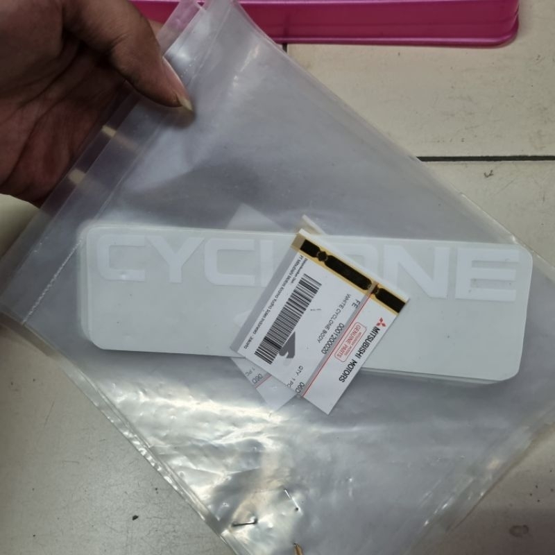 Original Mitsubishi L300 CYCLONE Sticker | Shopee Philippines