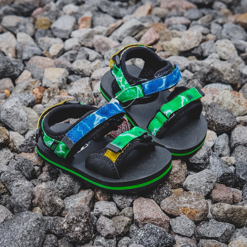 Kids vans sandals best sale