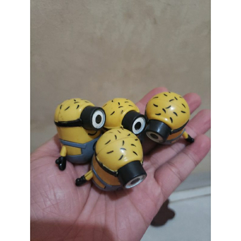 Action FIGURE CHARACTER MOTIF CHARACTER DESPICABLE ME MINION Rocking ...