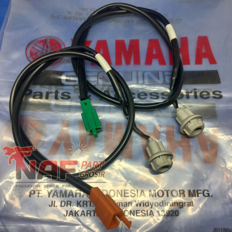 YAMAHA NMAX NEW NMAX OLD ORIGINAL FRONT TURN SIGNAL LAMP FITTING SOCKET ...
