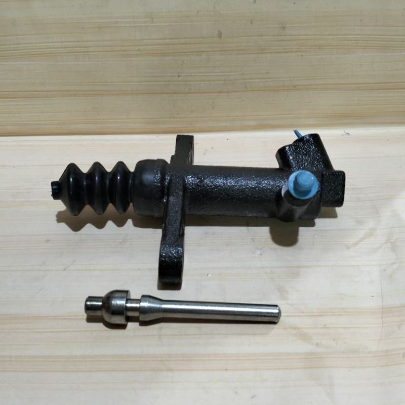 Master Clutch Upper Cylinder Slave Clutch ISUZU DMAX 4JK1 4JJ1 MUX