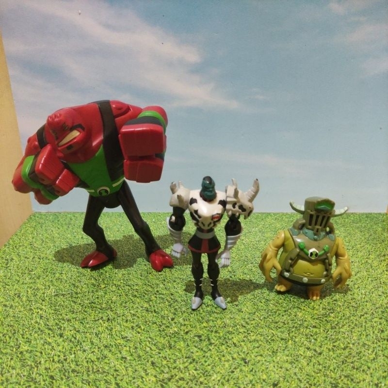 Figurine Ben 10 – Glitch (variante Violette) – Bandai Omniverse – NEUVE Sous Blister