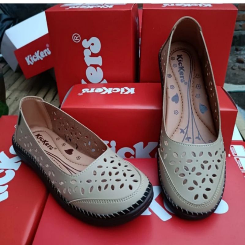 Kickers flats outlet