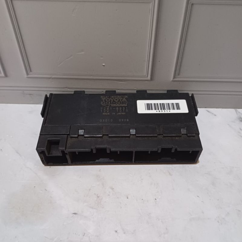 Relay Integration Fuse Box Toyota Hiace Coaster 82641-26110 Original ...