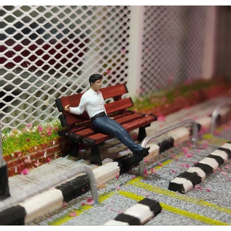 Hg Sitting Boy Figure 4 Scale 1/64 Miniature PAINTED Preiser Noch -H3D ...