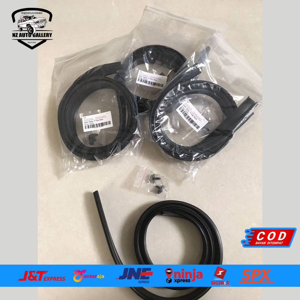 MESIN Nissan Terrano Engine Hood Water Gutter Rubber Nissan Terrano ...