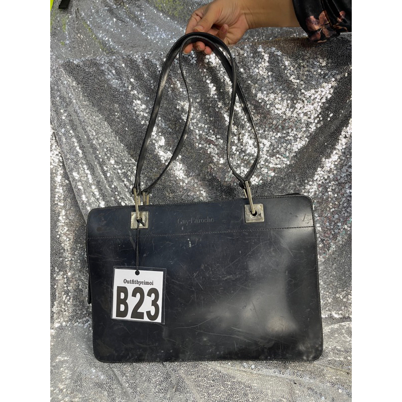 Bag Guy LAROCHE