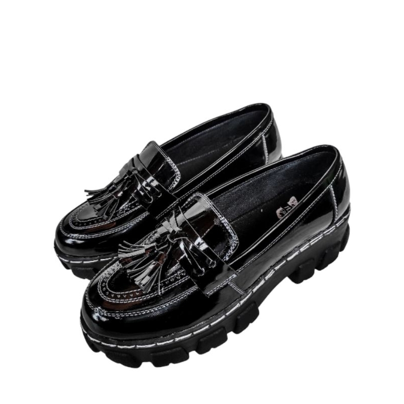 Loafer 18 store