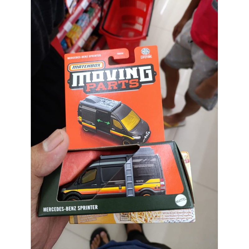Matchbox Mercedes Benz Sprinter Moving Parts | Shopee Philippines