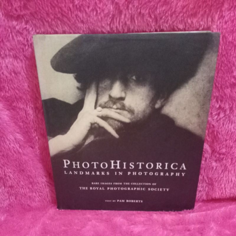 Histonica landmarks in photography book | Shopee Philippines