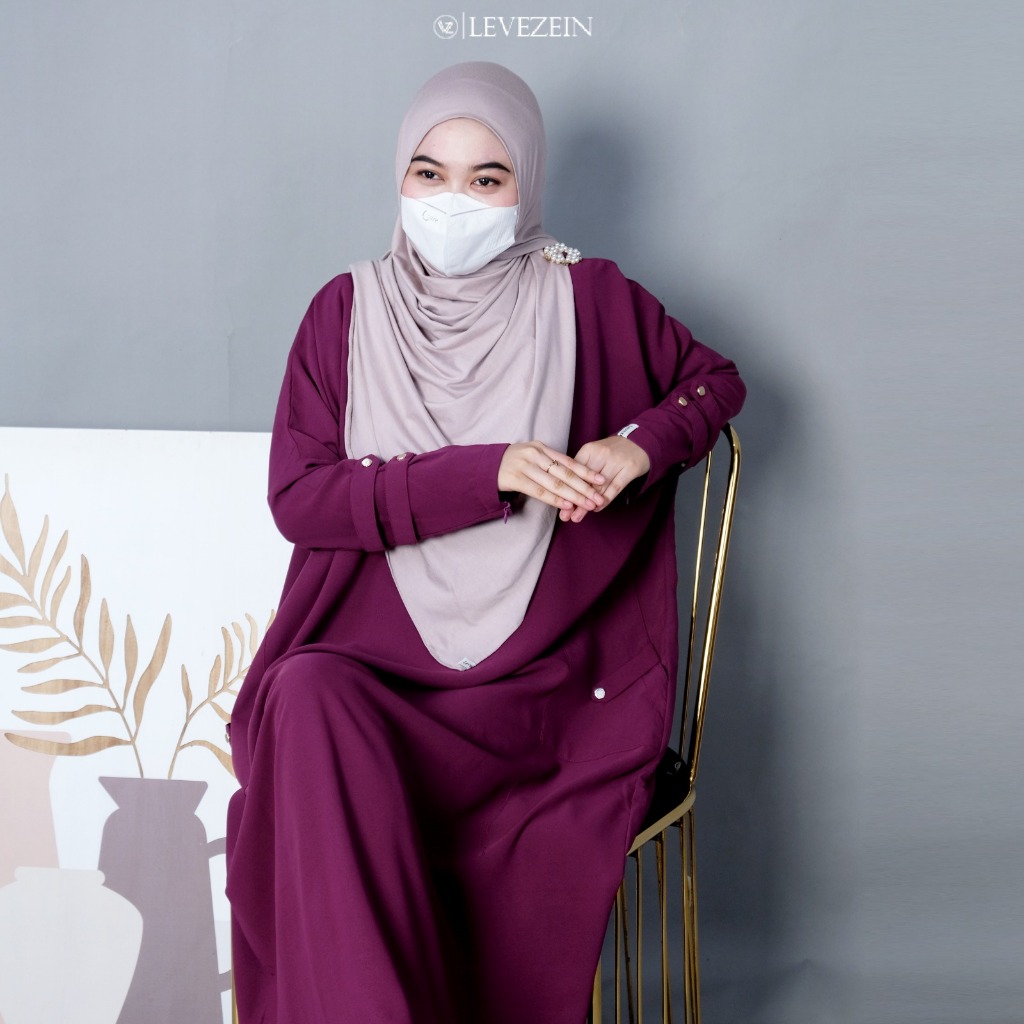 Jumeira Abaya ANTI UV Batwing Material Zafeera by Levezein Hajj And ...