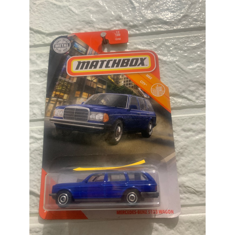 Voiture Miniature Matchbox #13/100 Mercedes-Benz S123 Break Bleu, échelle 1:64, Neuve Sous Blister