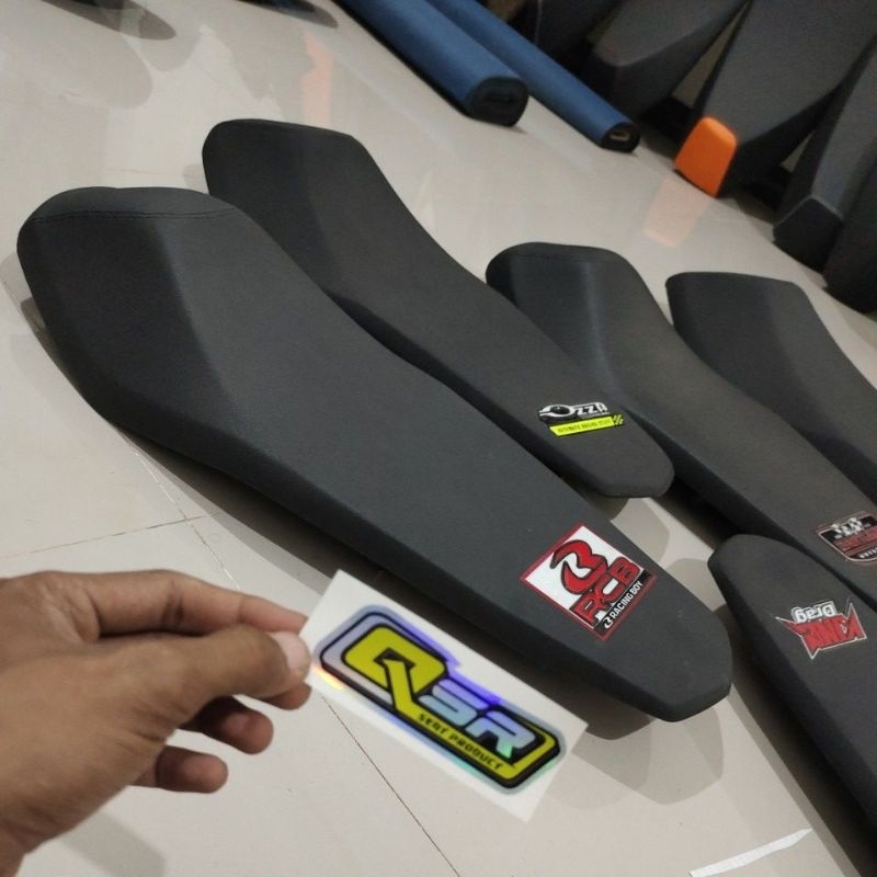 Yamaha MX king Seat. rcb Seat. It's Already 1 set Of Seats, Just Plug ...