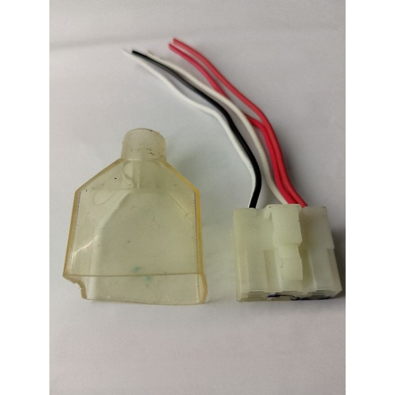 YAMAHA NMAX OLD R15 REGULATOR SOCKET CABLE 4 PIN 6 SOCKET INCLUDES ...