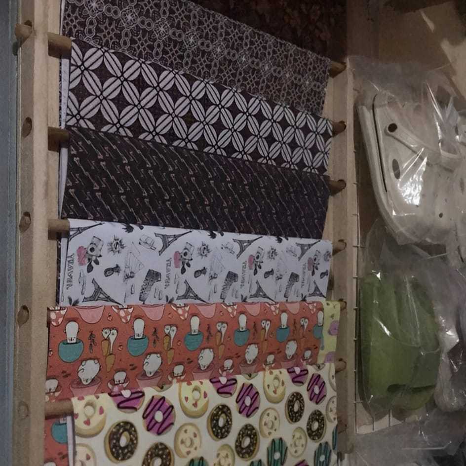 GANTUNGAN Paper Hanger Rack Ribbon Storage Rack Cellophane Paper Craft ...