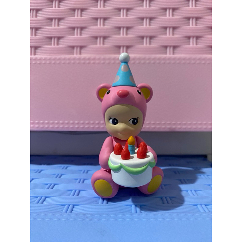 Songel sonny angel birthday gift bear hug cake pink | Shopee Philippines