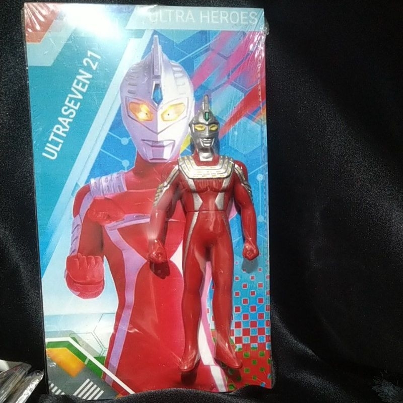 Uhs Figure Ultraman Tiga Gaia Dyna Agul Seven Ace King Unit Price ...