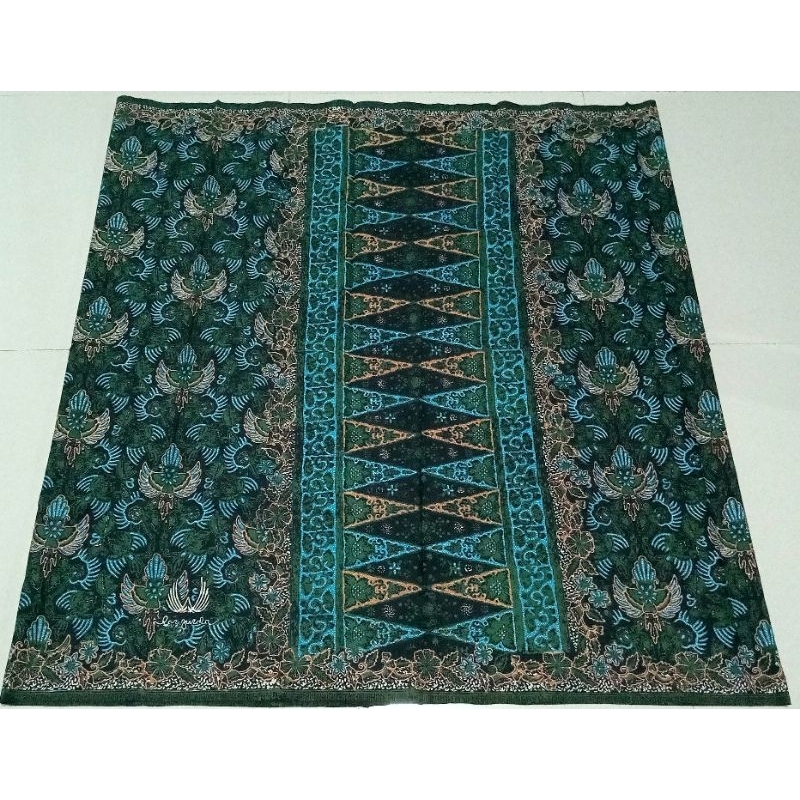 Lar Gurda Batik Sarong Exclusive Original Granitan Premium | Shopee ...