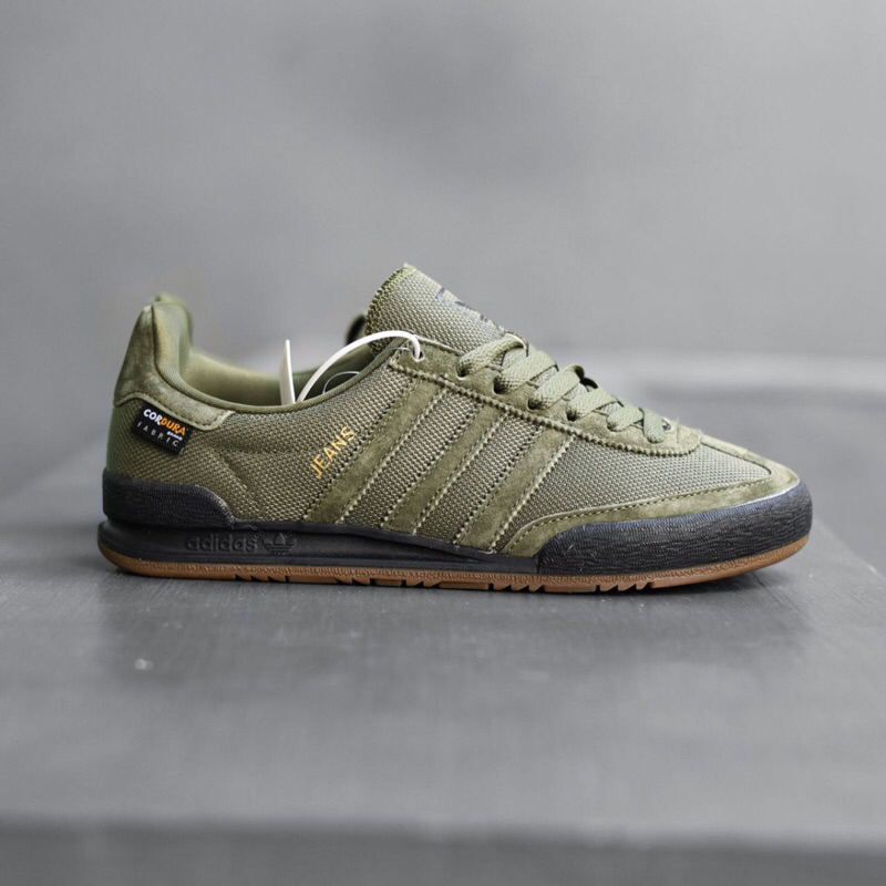 Adidas originals jeans trainers green yellow shop black