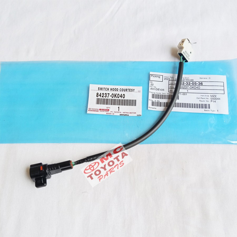 MESIN Hood Cup Switch Kijang Innova Fortuner Hilux 84237-0K040 | Shopee ...