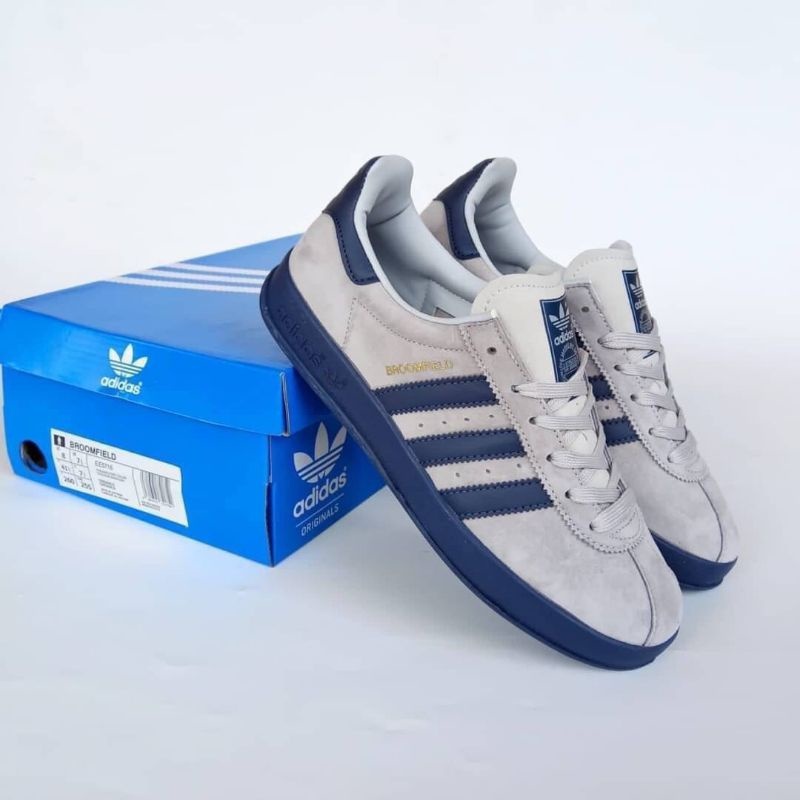 Adidas Broomfield Gray Navy Gray Lis Navy Shoes - Sneakers Casual ...