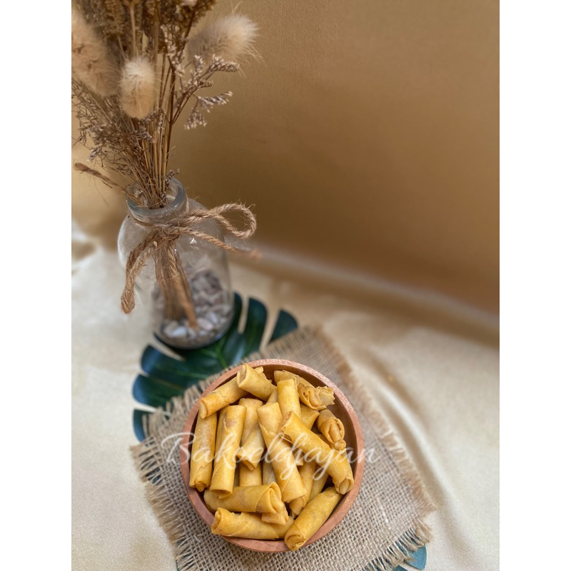 Ebi chopsticks / spicy chopsticks / spring rolls / shrimp chopsticks ...