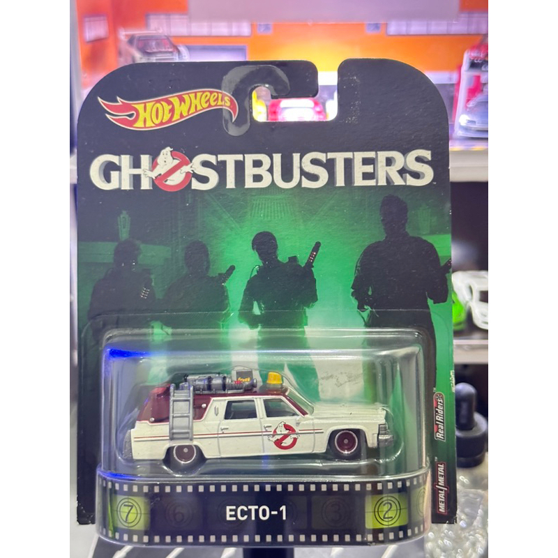 Mattel Hot Wheels DRW73 Ghostbusters Premium Ecto 1 et Ecto 2 Lot de 2 modèles Miniatures