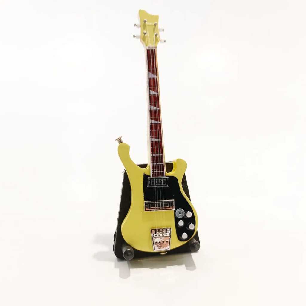 Miniature Bass Rickenbacker Cream Day6 