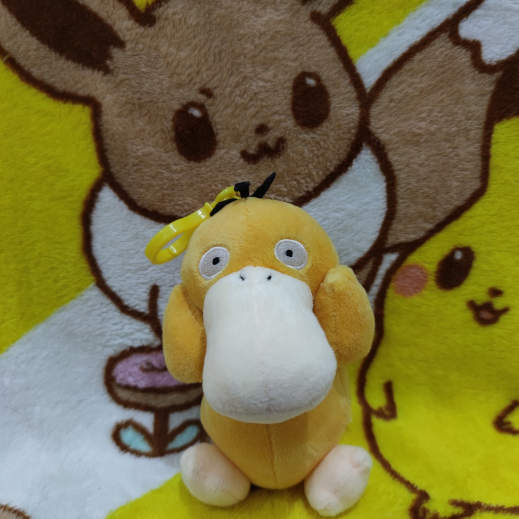 GANTUNGAN Psyduck pokemon Doll Keychain, Original Nintendo Brand (minus ...