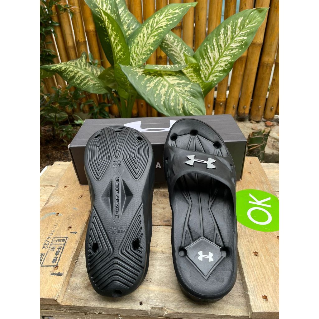 UNDER ARMOUR Sandal Sandal Flip Flop Sandal Under Armor Locker III Sandal Men Original Free Box Shopee Philippines