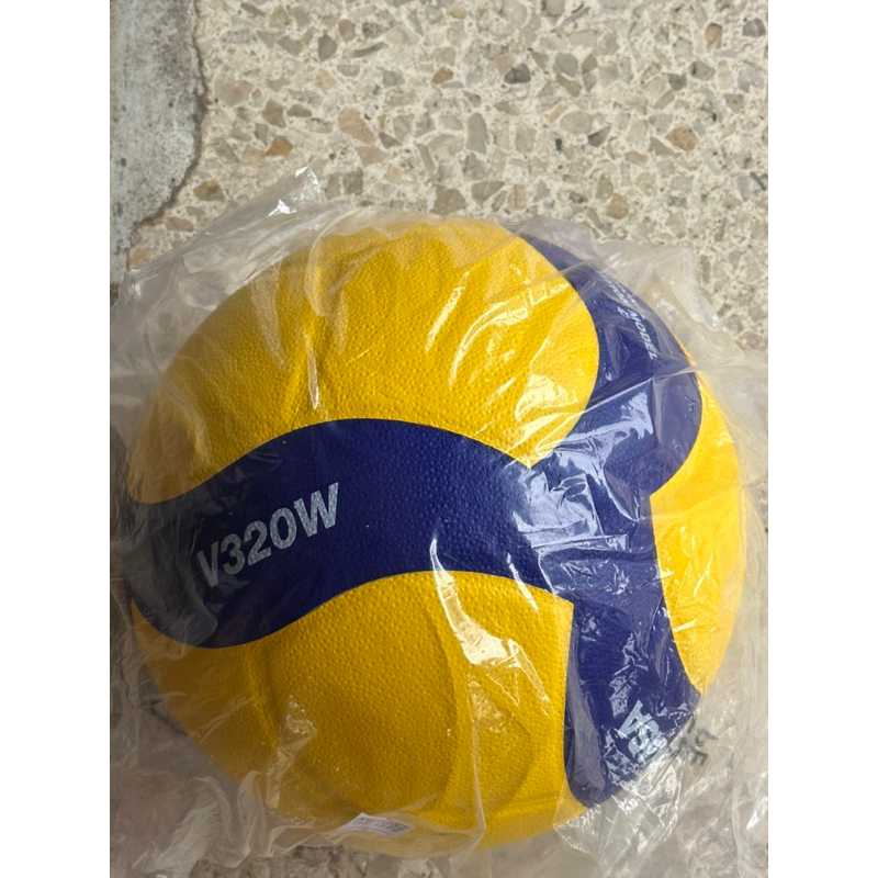 Mikasa V320W Volleyball Made in Thailand/Mikasa v 320w Volleyball ...