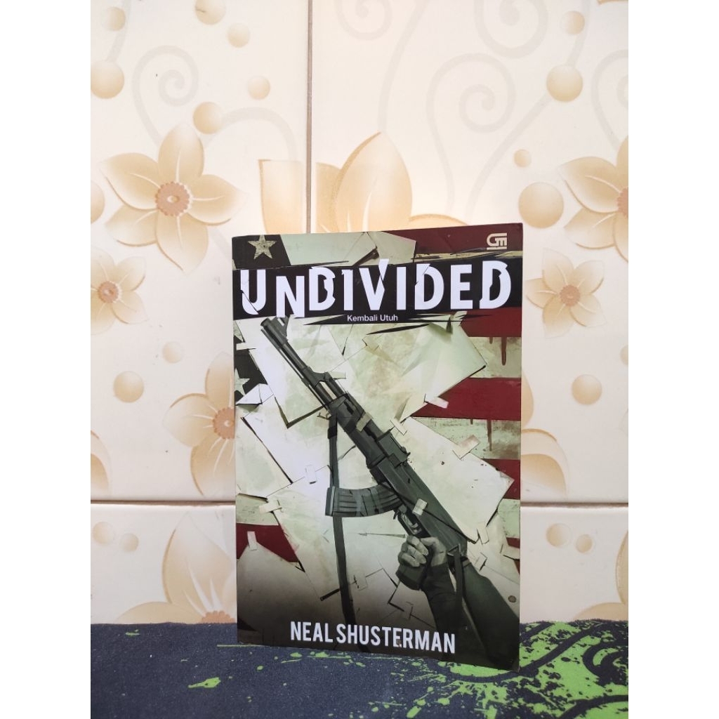 (Book of Reading Circus) Undivided ~ Neal Shusterman | Shopee Philippines