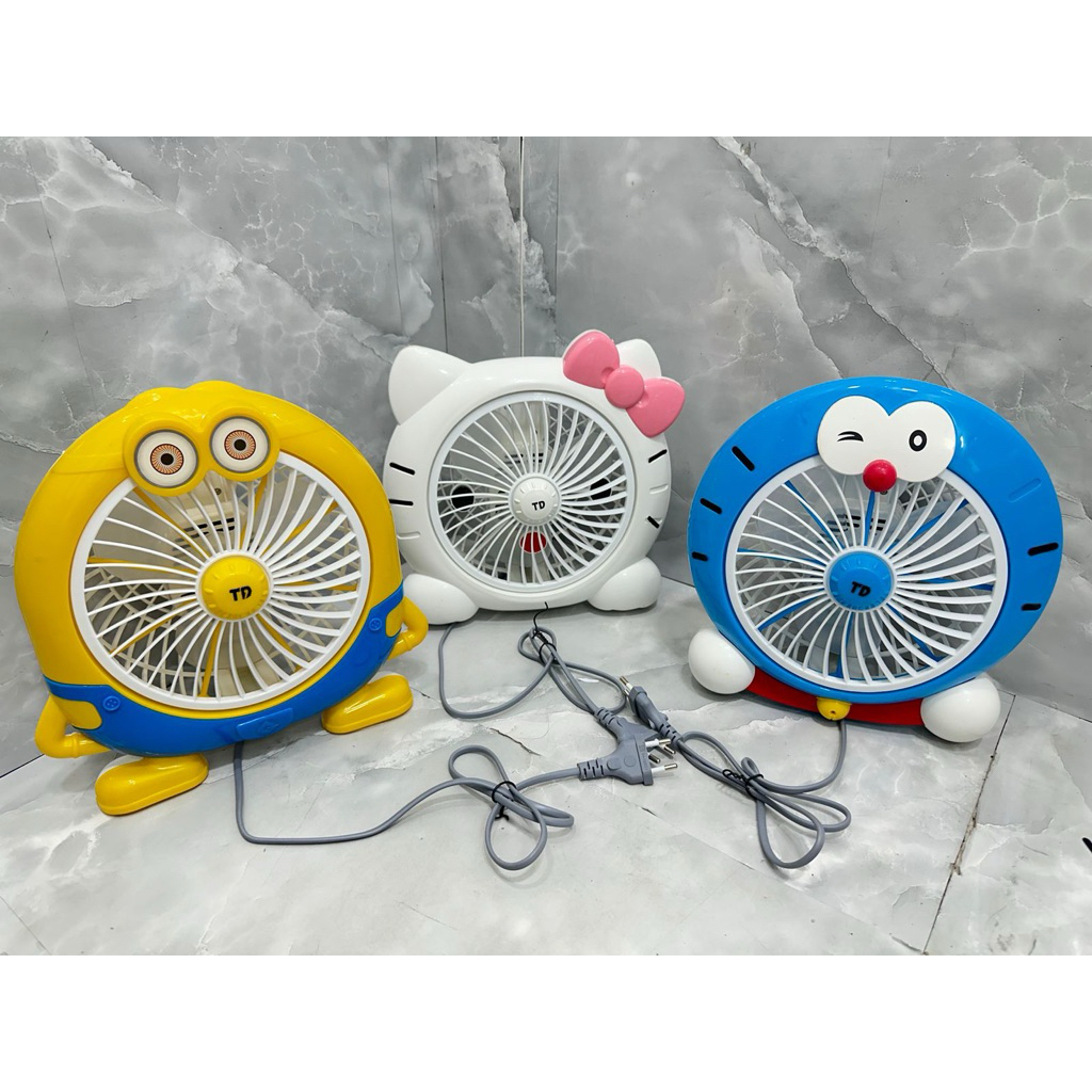HELLOKITTY Minion & Hello Kitty character fan | Shopee Philippines