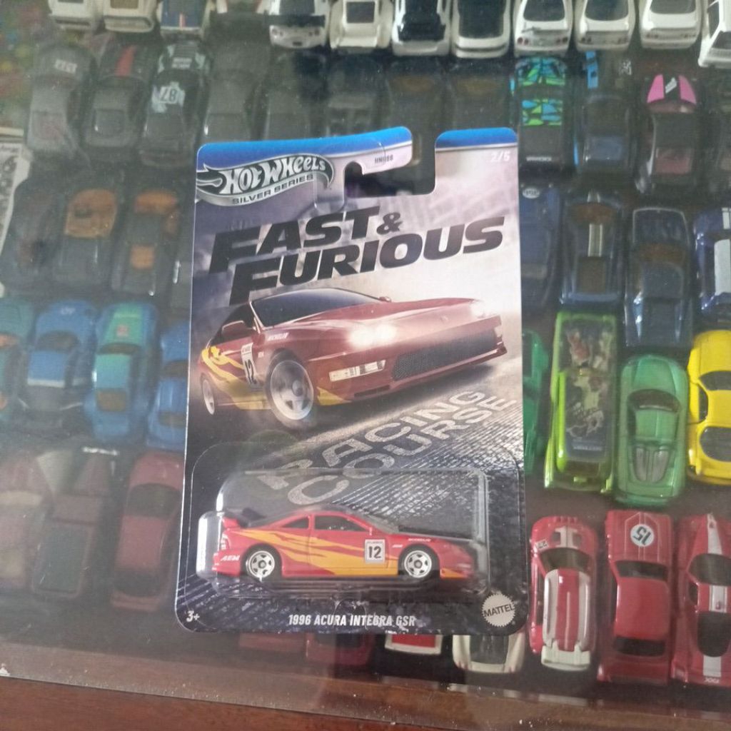 Hot Wheels Acura Integra GSR Fast And Furious | Escala 1:64 | 7 Cm De Largo | Serie Silver | Coleccionable