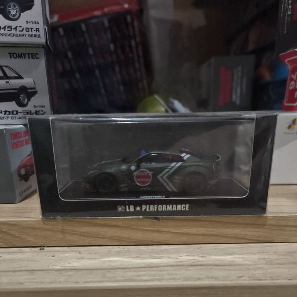 1:64 LB Performance Nissan GTR R35 Type I Zero Fighter Liberty Walk ...
