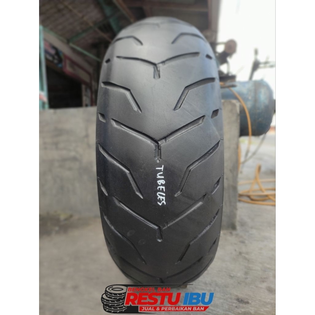 Dunlop D407 200/55-17 Tubeles Tires (200/55R17) Harley-Davidson ...