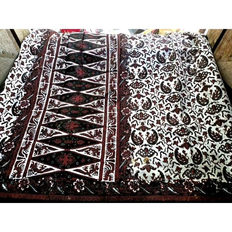 Lar GURDA BLEDAG Series BLEDAG, Traditional Batik Sarong | Shopee ...