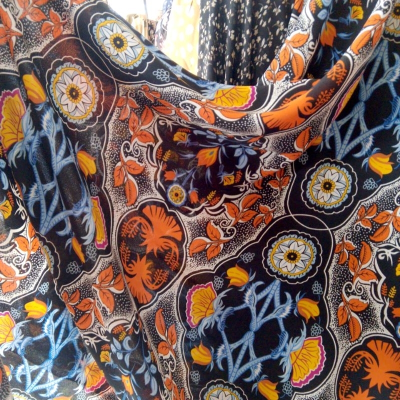 Zara crepe patterned fabric // crepe fabric // meter fabric // price ...