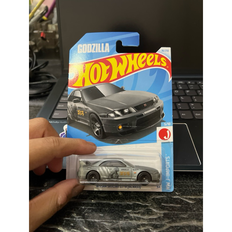 R33 GODZILLA LOT P 2024 | Shopee Philippines