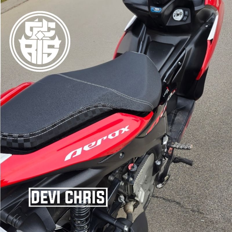 MOTORCYCLE SEAT LEATHER WITH SANDPAPER AND CHESS MOTIF FOR VARIO ...