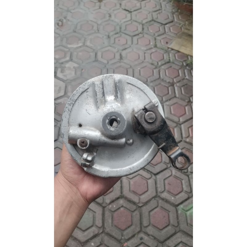 Original Honda win front brake lining drum cover panel | Shopee Philippines