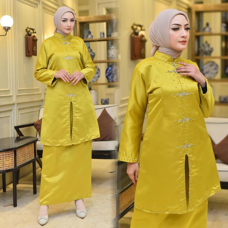 Malay LIVINA MATCHING PELANGI JAYA SEQUENCE KURUNG TUNIC KEBAYA SET ...