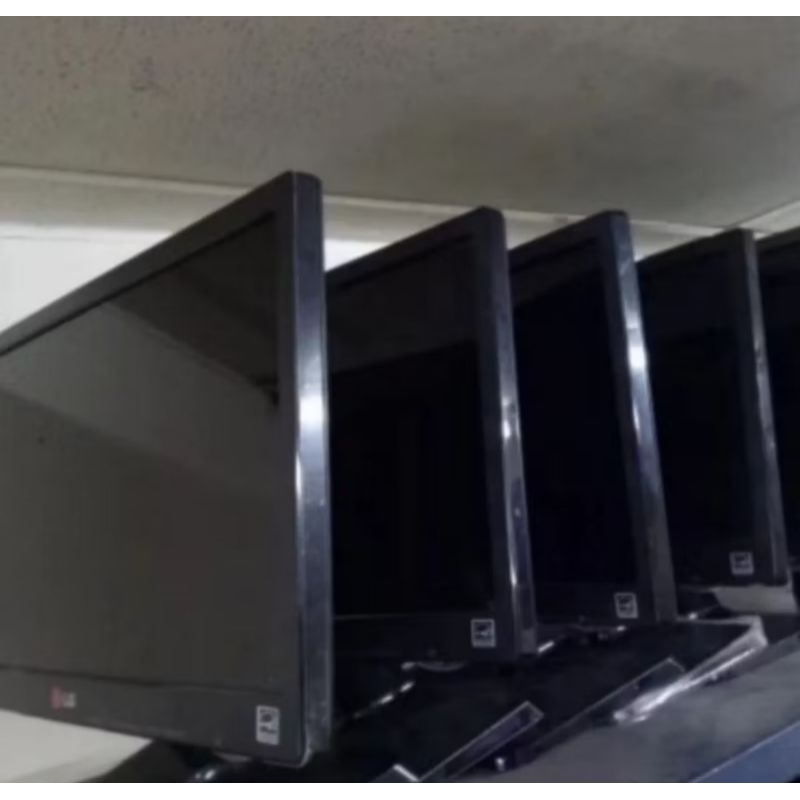 16 inch LED monitor smooth | Shopee Philippines